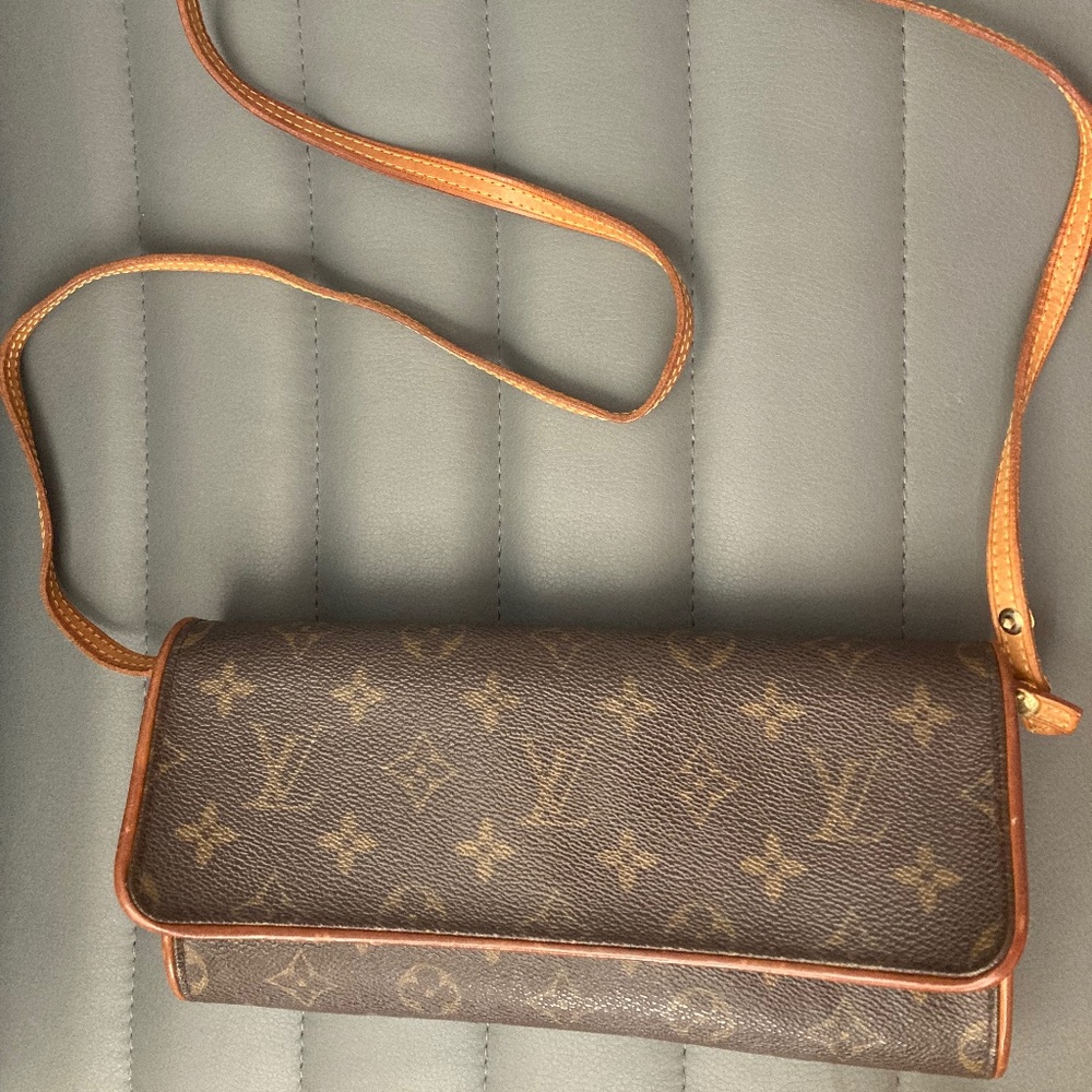 Louis Vuitton authentic vintage 1980’s